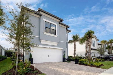 Enjoy resort-style living in Oak Tree, a premier gated community - photo 2