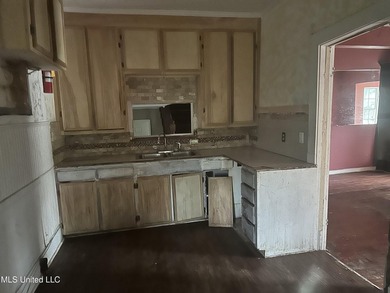 This is an amazing property situated on 6-beautiful Acres of - photo 5