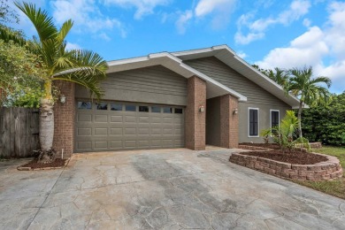 Lake Home For Sale in Palm Harbor, Florida