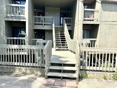 Lake Condo For Sale in Bloomington, Indiana