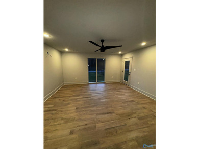 Waterfront Property in RBC! Completely Renovated, Almost new! - photo 15