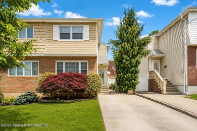 BAY TERRACE! 3 BEDROOMS! Welcome to this beautifully maintained - photo 22