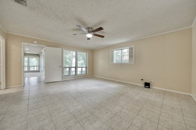 Sitting on the water in Hideaway Lake, this spacious 4-bedroom - photo 26