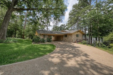 Sitting on the water in Hideaway Lake, this spacious 4-bedroom - photo 37