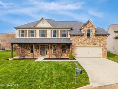 Fort Loudoun Lake Home Sale Pending in Knoxville Tennessee