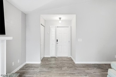 UPDATED FIRST-FLOOR VILLA | BOAT RAMP ACCESS | PRIME SOUTH FORT - photo 3