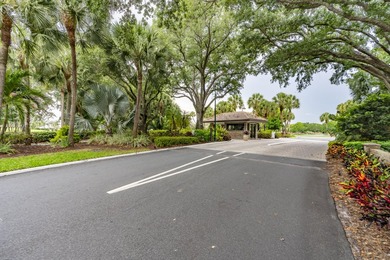 Golfer's Paradise in One of Martin County's Most Exclusive Golf - photo 5