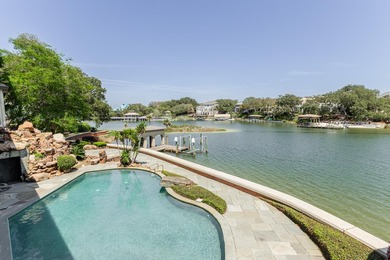 PREMIERE WATERFRONT ESTATE -- REIMAGINED FOR MODERN COASTAL - photo 11