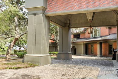 PREMIERE WATERFRONT ESTATE -- REIMAGINED FOR MODERN COASTAL - photo 15