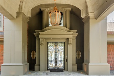 PREMIERE WATERFRONT ESTATE -- REIMAGINED FOR MODERN COASTAL - photo 18