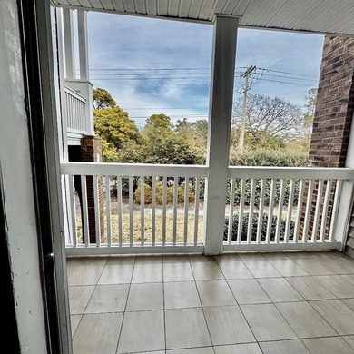LOCATION, LOCATION, LOCATION. Welcome to this long-term rent - photo 21