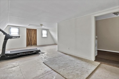 Wow, great opportunity to own 3 properties together in sought - photo 22