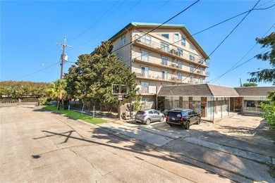 Lake Pontchartrain Condo For Sale in Metairie Louisiana