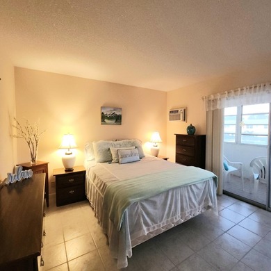 Great value for this sparkling professional cleaned condo. Walk - photo 13
