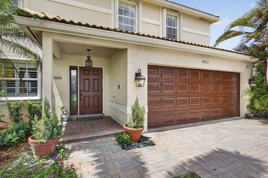 Beautiful 4BR/2.5BA pool home located on a quiet cul-de-sac in - photo 3