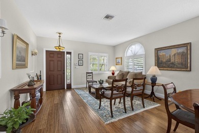 Beautiful 4BR/2.5BA pool home located on a quiet cul-de-sac in - photo 6