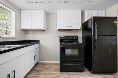 TWO FOR ONE! Check out these two homes totaling 5 bedrooms and 3 - photo 38
