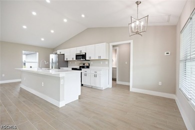 This brand new construction house is ready for you to make it a - photo 10