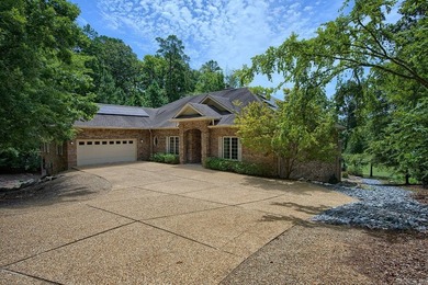 Exceptional custom 4,000 sq ft home of thoughtfully designed - photo 1