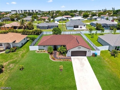 Welcome home to this beautifully remodeled 3-bedroom, 2-bathroom - photo 2