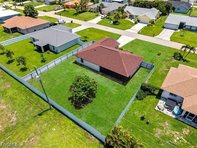 Welcome home to this beautifully remodeled 3-bedroom, 2-bathroom - photo 4