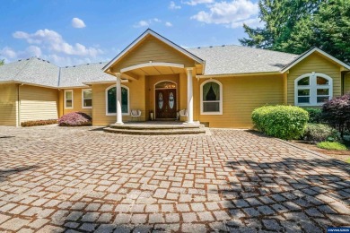 Beautiful single level home with stunning views of the Mount