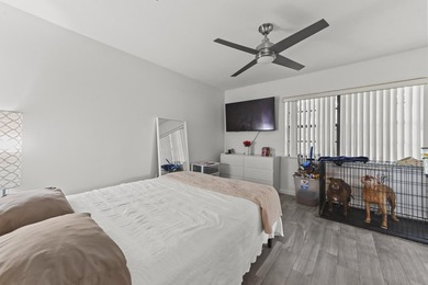 Welcome to 84 Conaskonk Circle in Royal Palm Beach, a bright and - photo 11