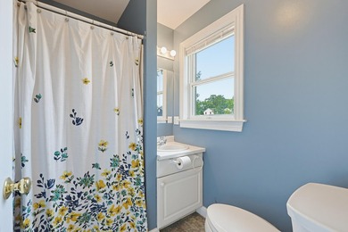 Tucked into one of Portland's most convenient locations, just - photo 14