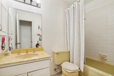 Rare opportunity in Canyon Creek! This spacious tri-level condo - photo 18