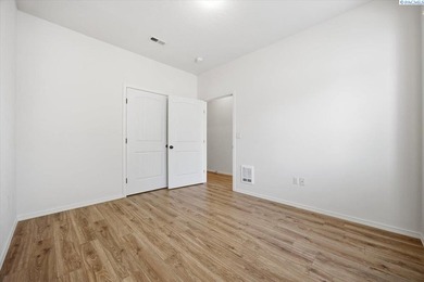 MLS# 292991 Beautifully maintained one-story townhome featuring - photo 22