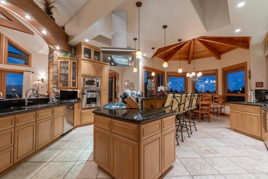 This luxurious 5,847 square-foot mountain and executive retreat - photo 19