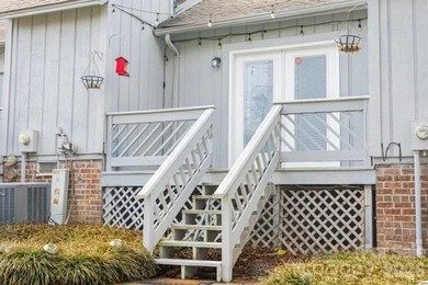 Renovated 2 bedroom, 2 bath townhome offering 1,200 square feet - photo 22