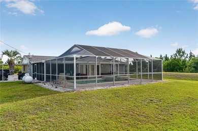 GRANDPARENTS, this is the house the grandkids want you to buy! - photo 25