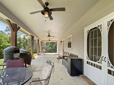 Lake Living at Its Finest! Discover this stunning 4-bedroom - photo 27