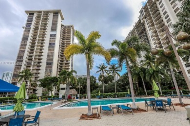 Little Maule Lake Condo For Sale in Aventura Florida