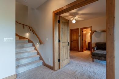 This luxurious 5,847 square-foot mountain and executive retreat - photo 41