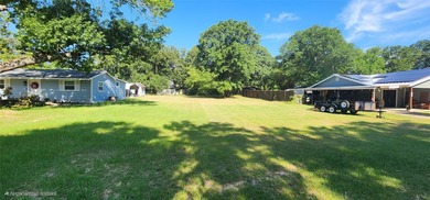 Build your dream home and start enjoying the lake lifestyle on - photo 2