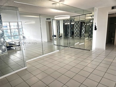 WINSTON TOWERS SUNNY ISLES, BEST LINE 09 2 BED 2 BATH APARTMENT - photo 11