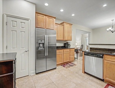 Move Right In & Start Enjoying low-maintenance living in this - photo 15