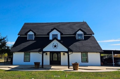 Richland Chambers Lake Home For Sale in Corsicana Texas