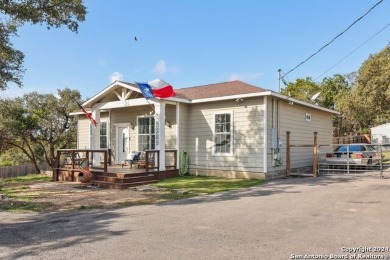 Lake Home For Sale in Canyon Lake, Texas