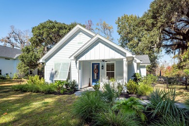 Lake Home Active Under Contract in Johns Island, South Carolina