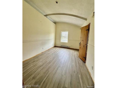 Unique home with tons of potential for really cool - photo 18