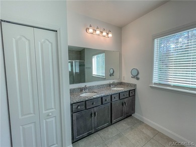 Move-in ready and situated on a desirable corner double lot - photo 19