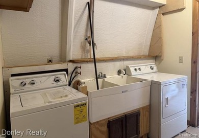 Unique home with tons of potential for really cool - photo 20