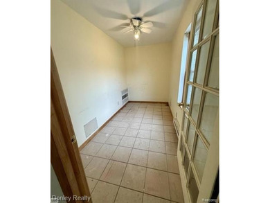 Unique home with tons of potential for really cool - photo 23