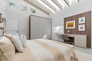 Experience a modern South Coconut Grove residence that perfectly - photo 29