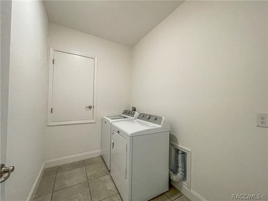 Move-in ready and situated on a desirable corner double lot - photo 29
