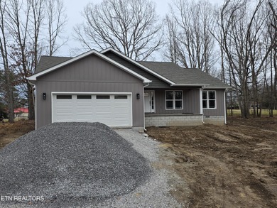 Lake Tansi Home For Sale in Crossville Tennessee