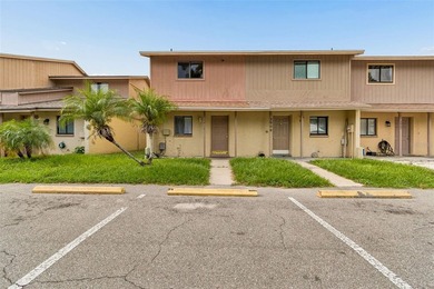 Welcome to this move-in-ready 2-bedroom, 1.5-bath townhome - photo 2
